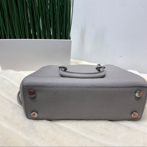 Michael Kors Handbag - Picture 4 of 5